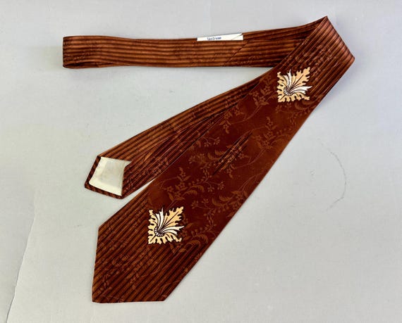 1940s Cool in Copper Necktie | Vintage 40s Deadstock Metallic Brown White and Pale Orange Acetate Satin Self Tie Cravat w/Autumn Leaf Motif