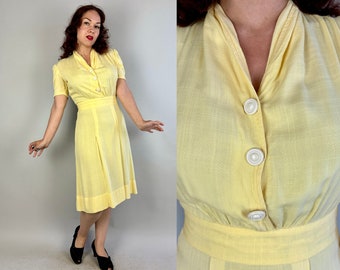 1940s Build Me Up Buttercup Dress | Vintage 40s Pale Yellow Cotton Day Frock with Puff Sleeves Skirt Pleats and White Buttons | Medium