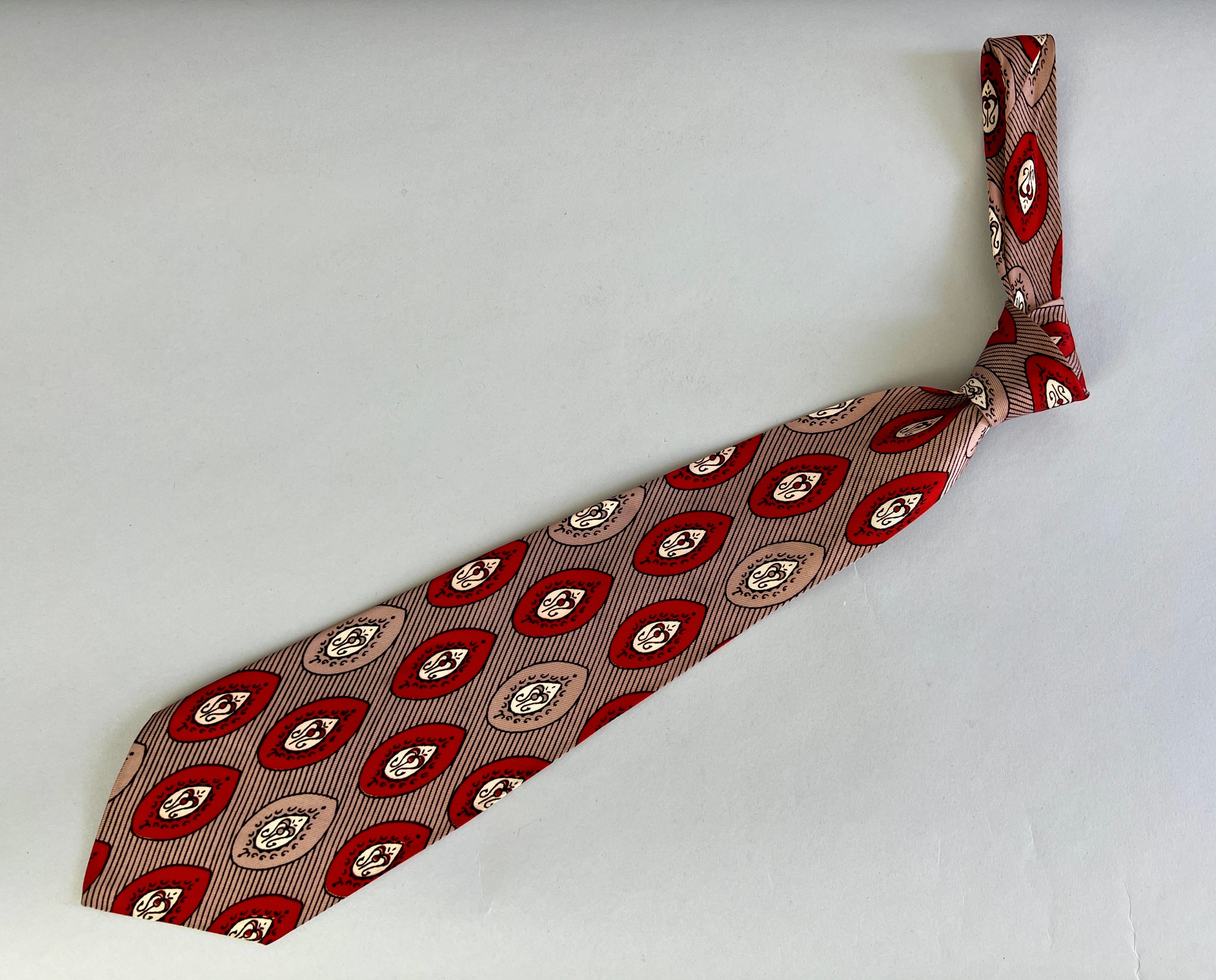 1940s Victorian Manor Necktie | Vintage 40s Mauve Red and Cream ...