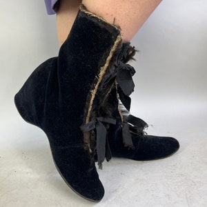 1930s Cold Weather Coverup Boots Vintage 30s Black Velvet Ribbon Lace Up Wedge Style Shoe Slip Covers Booties Victorian Style Size 7-8 image 6