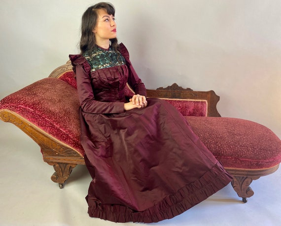 1800s Lady of Luxury Dress Set | Antique Victoria… - image 2