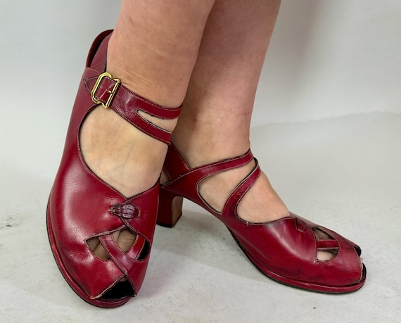 1940s Scarlet Sweetheart Shoes | Vintage 40s Red Leather Strappy High Heel Shoes Sandal Pumps with Cutouts and Peep Toes | Size US 9