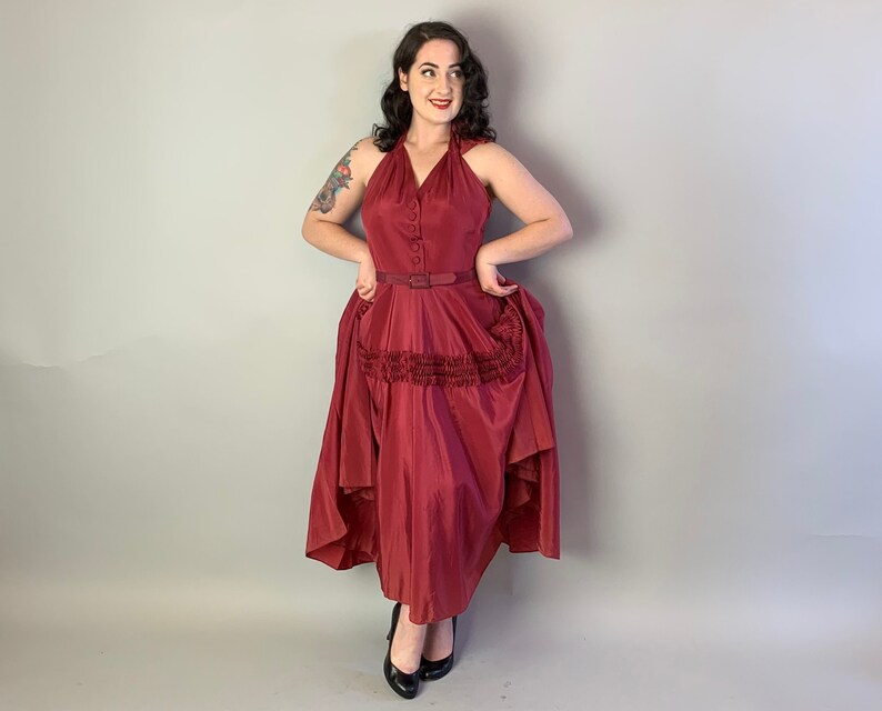 Medium Vintage 40s Merlot Rayon Taffeta Cocktail Party Frock wHalter Neck Bow /& Belt by Goth\u00e9 1940s Intoxicating Isabel Designer Dress