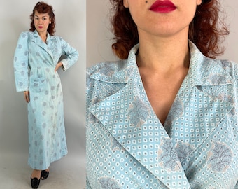 1940s Lovely Lounge Robe | Vintage 40s Blue White Grey Diamond Leaf Fronds Cotton Coverup Dressing Hostess Gown with Pocket | Medium Large