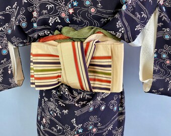 1950 年代の着物着付け | ヴィンテージ 50 年代の伝統的な日本の