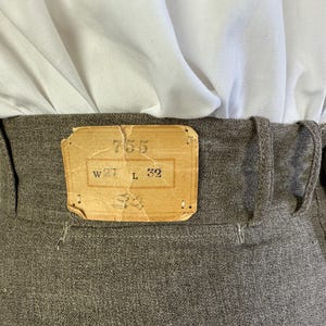 Elegant granietkleurig pak uit de jaren 1920 | Vintage jaren 20 ongevoerde grijze wollen tweedelige set van jasje en broek voor de zomer | Maat 34 Small afbeelding 11