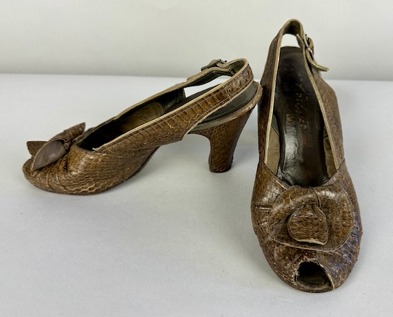 Where to get 1940s flat shoes? : r/VintageFashion