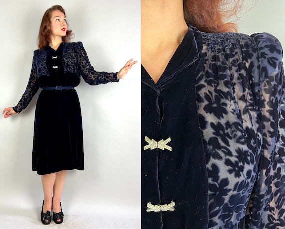 1940s She Wore Blue Velvet Dress 