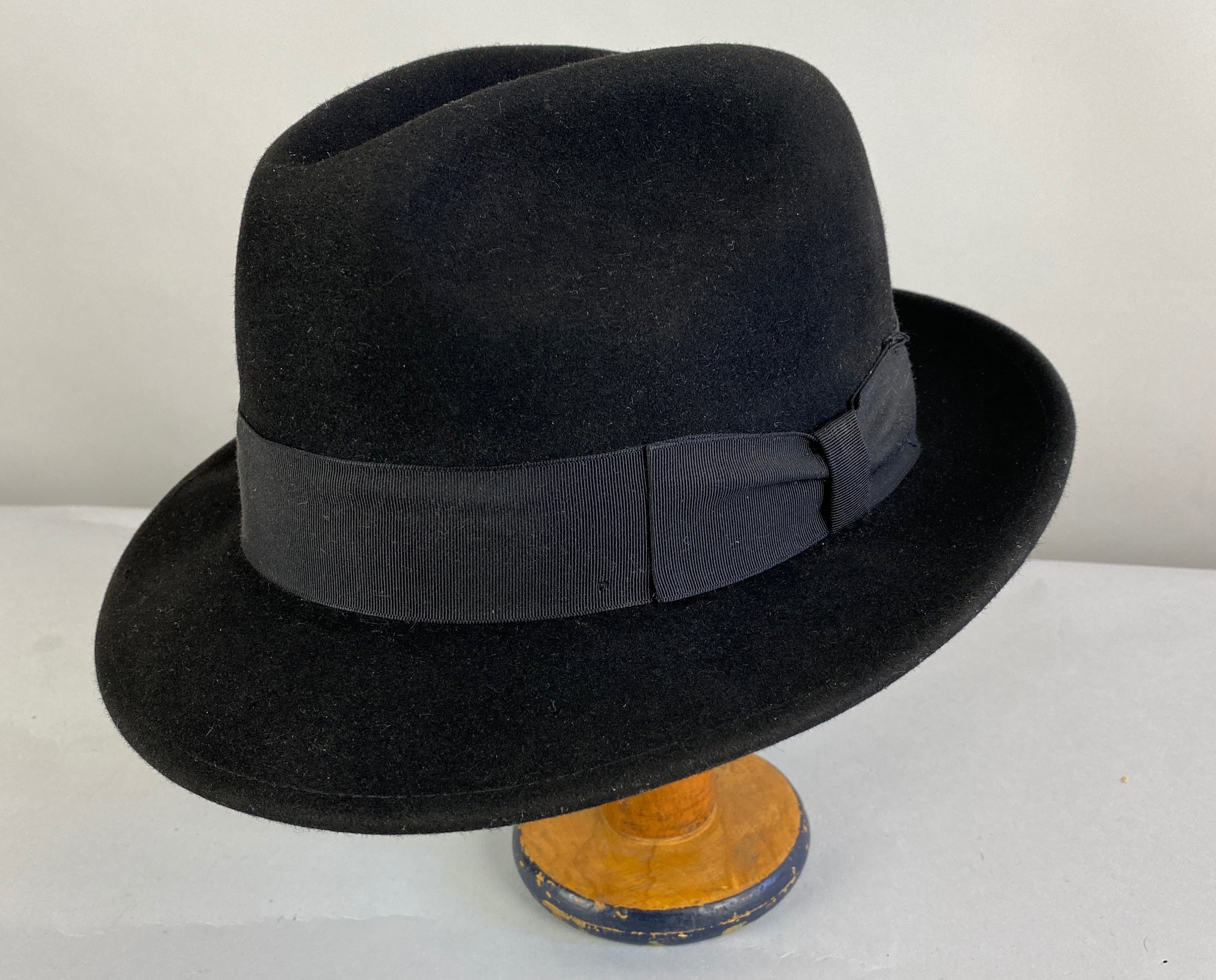 1940s Gumshoe Fedora | Vintage 40s Jet Black Fur Felt Hat with ...