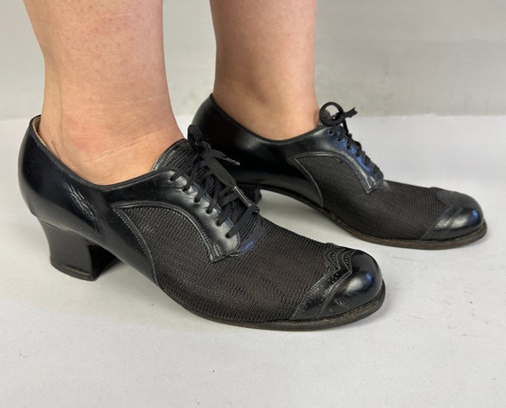 1930s "Barefoot" Summer Oxfords | Vintage 30s Black Leather and Ventilated Woven Mesh Lace Up Comfortable Heel Nurse Shoes | Size 9 US