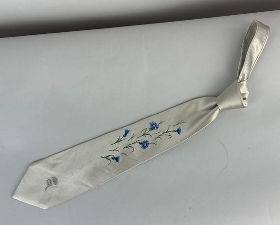 1950s Hand Painted Forget-Me-Nots Flowers Necktie | Vintage 50s Silvery White Silk Satin Blue Spring Floral Medley Wedding Self Tie
