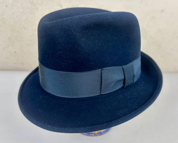 1950s Midnight Rain Fedora | Vintage 50s Midnight Blue Wool Felt Hat with Navy Silk Grosgrain Ribbon Band | Size 7&1/4 7.25 Large