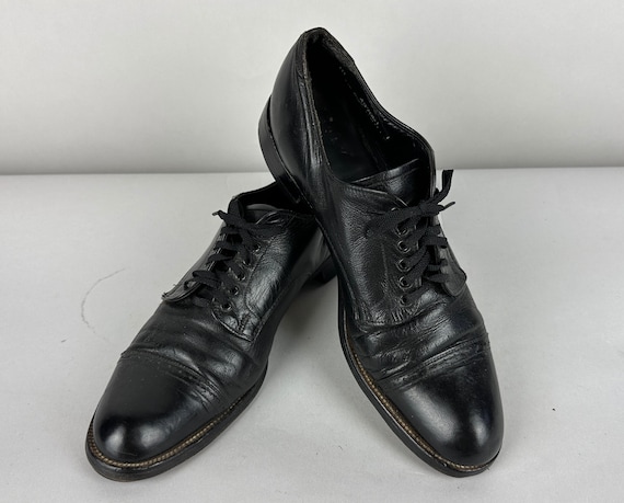 1950s Masterful Mister Mens Shoes | Vintage 50s Black Leather Brogue Cap Toe Lace Up Oxfords from “Stacy Adams” | Size 10