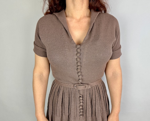 1950s Haute to Trot Taupe Knit Dress | Vintage 50… - image 3