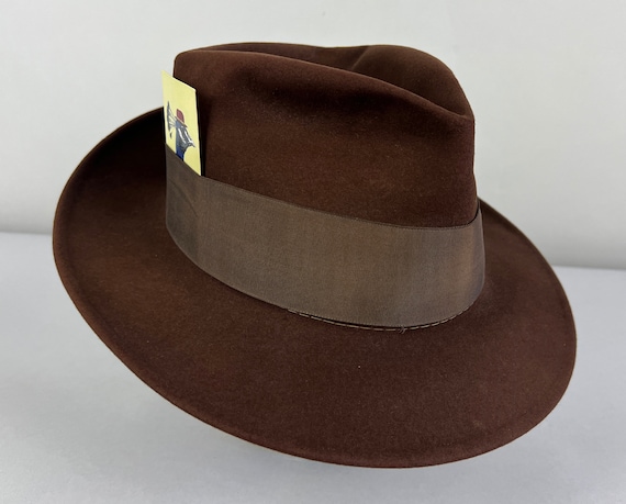 1940s Gorgeous Gumshoe Fedora | Vintage 40s Chocolate Brown Beaver Felt Hat with Wide Grosgrain Trim by "Hastings" | Size 7 1/8 Medium