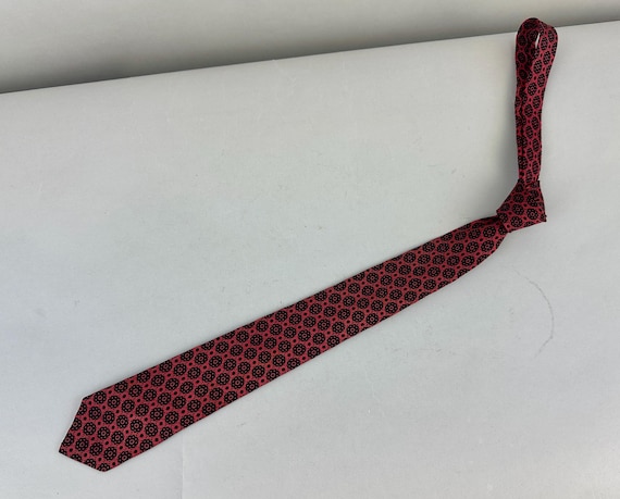 1950s Field of Flowers Necktie | Vintage 50s Grapefruit Pink and Black Silk Damask Self Tie Cravat with Floral Blossom Pattern