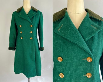 1940s Envy Worthy Winter Coat  | Vintage 40s Forest Green Wool Jacket w/Double Breasted Burnt Caramel Buttons and Box Pleat | Extra Small XS