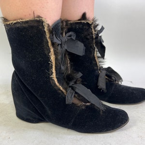 1930s Cold Weather Coverup Boots Vintage 30s Black Velvet Ribbon Lace Up Wedge Style Shoe Slip Covers Booties Victorian Style Size 7-8 image 7