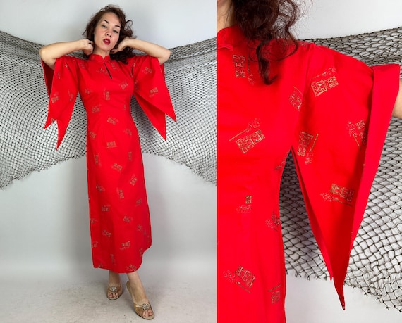 1950s Lava at the Luau Pake Muu Gown | Vintage 50s Red Cotton Hawaiian Vacation Peak Sleeves Dress with Gold Tiki Characters Print | Medium