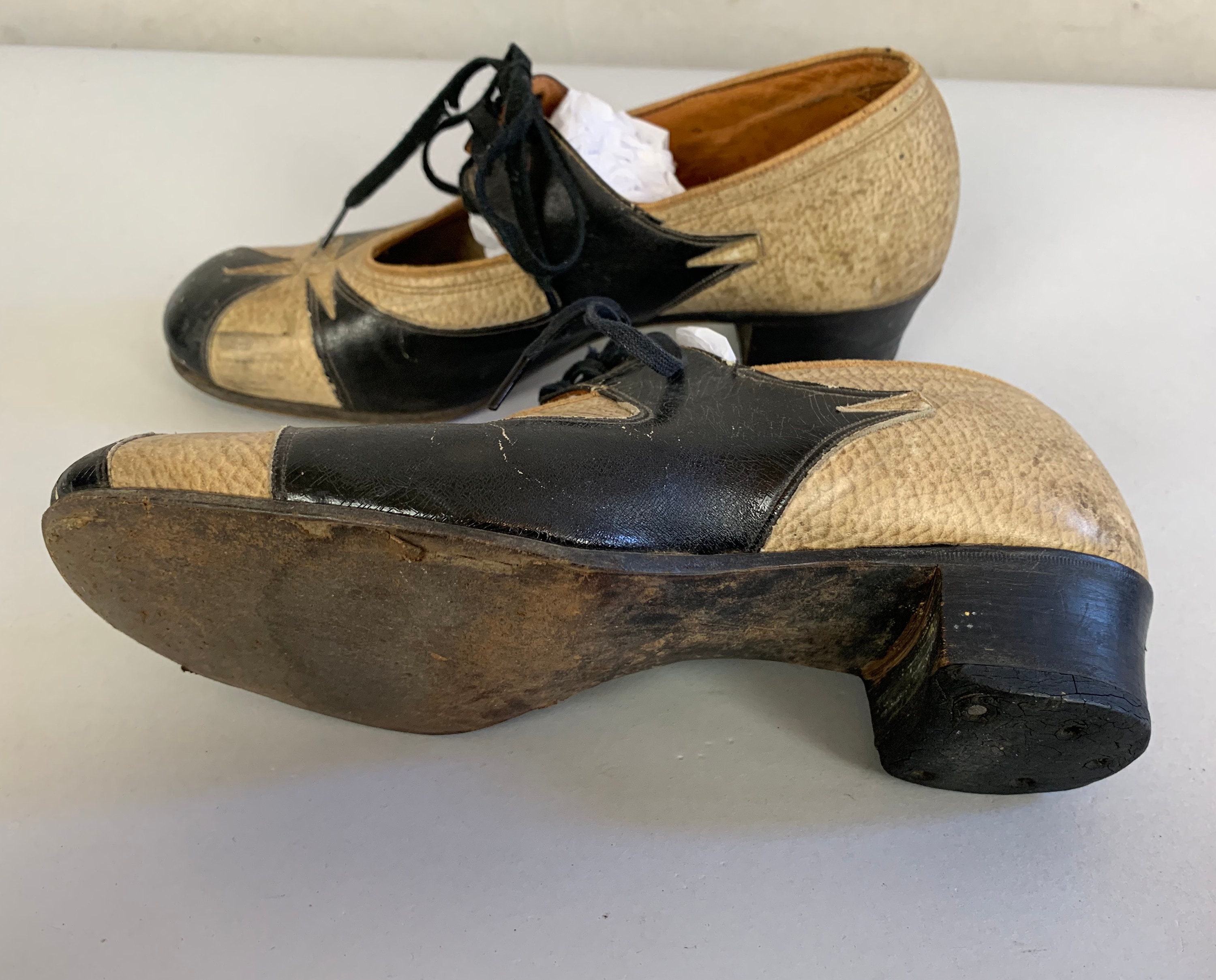 1920s Magnificent Mary Janes | Vintage 20s Two Toned Sand Beige and ...