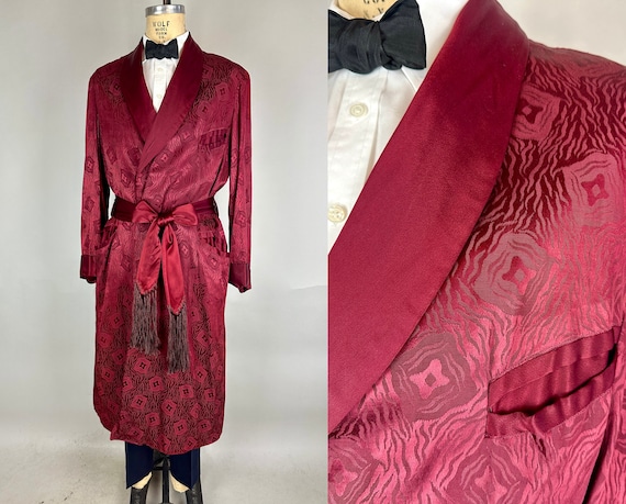 1940s Woodsy Wonder Robe | Vintage 40s Crimson Red Wood Grain Rayon Brocade Lounge Robe with Fringe Self Sash Tie Belt | Medium Large