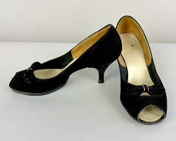 1950s Pinup Perfect Pumps | Vintage 50s Black Suede Slip On Spike Heel Shoes with Bows Peep Toe and Cutouts | Size 6.5 6&1/2