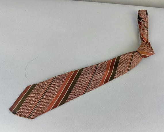 1930s Down at the Deli Necktie | Vintage 30s Salmon Pink Caper Green and Grey Silk Diagonal Bias Mixed Texture Stripe Self Tie Cravat