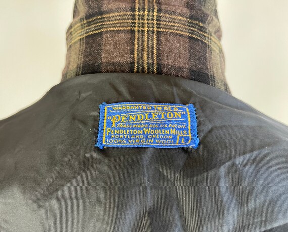 1950s Woodsman Wally Camp Jacket | Vintage 50s Wool Plaid Pendleton Mens 49er Forty Niner Grey and Gold with Leather Knot Buttons | Large