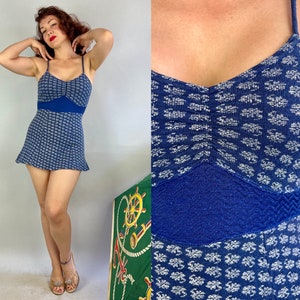 1930s Cathy's Cartwheel Bathing Suit Vintage 30s Blue & White Pinwheel Pattern Cotton Rayon Knit One Piece Skirted Swimsuit Small Medium image 1