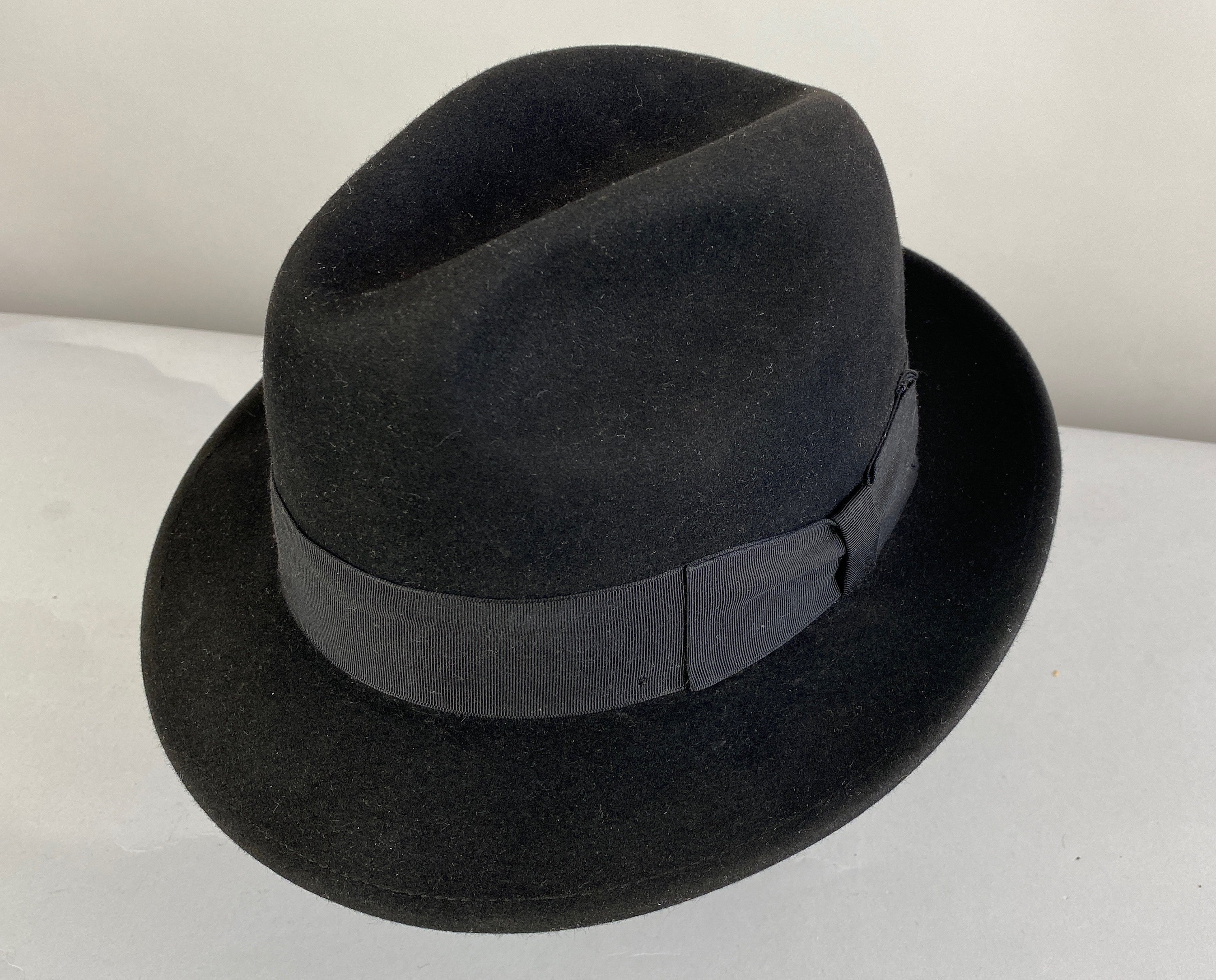 1940s Gumshoe Fedora | Vintage 40s Jet Black Fur Felt Hat with ...