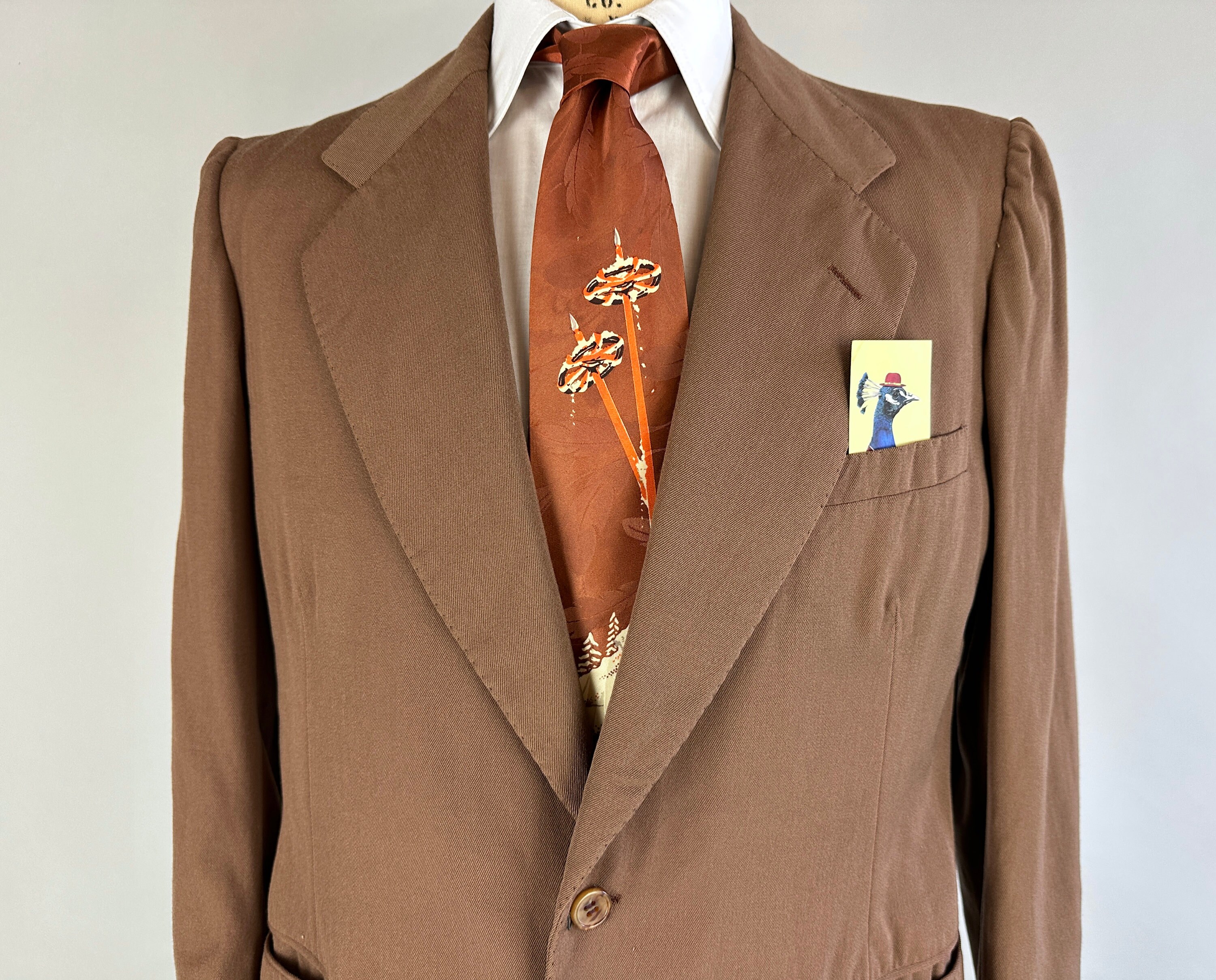 スーツ Mid 1950s Style Glossy DarkBrown Conpora Worsted Chine Dark Brown Suit - Oliver Wicks