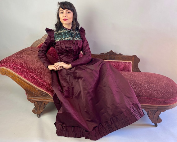 1800s Lady of Luxury Dress Set | Antique Victoria… - image 4