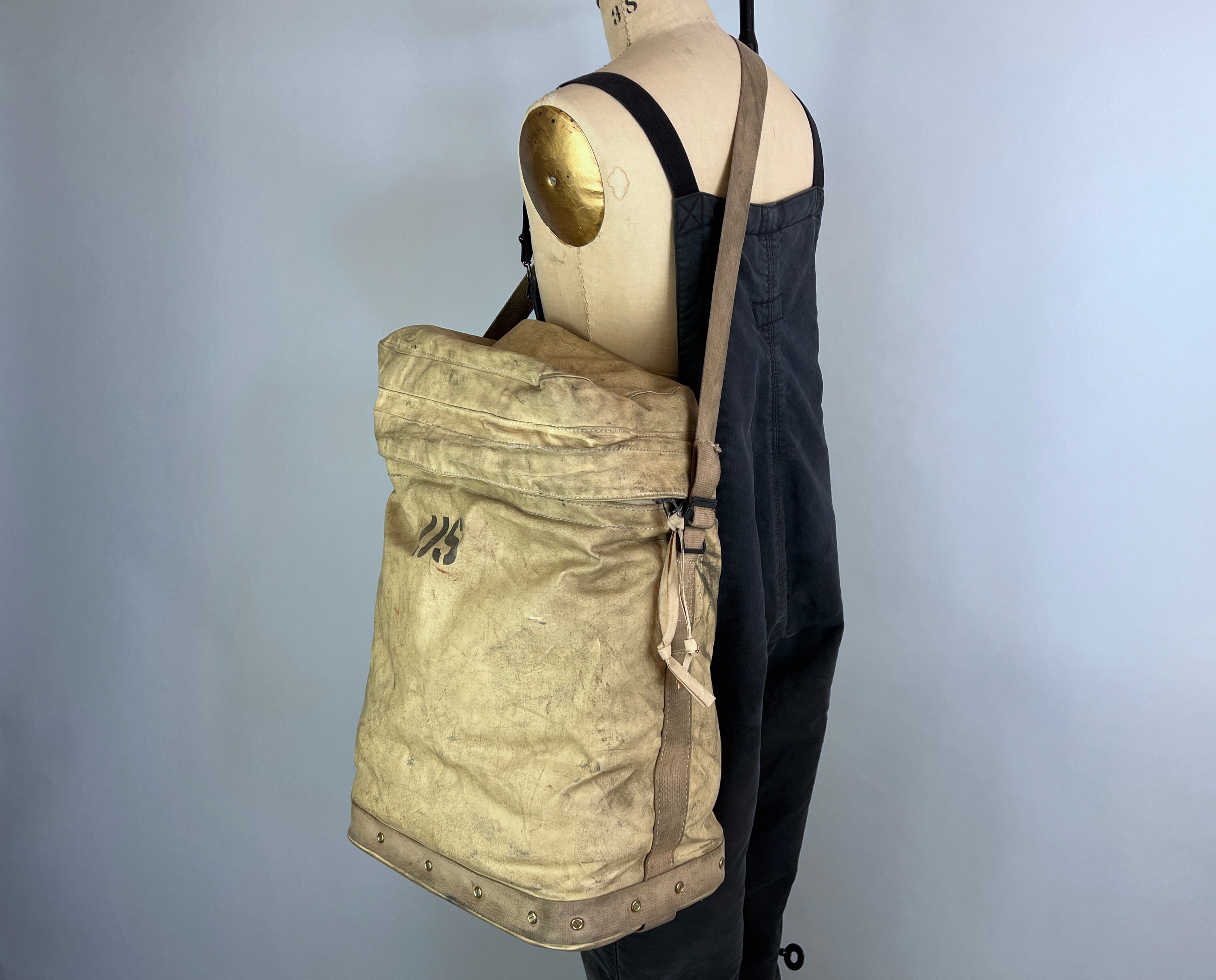 1940s US Mail Shoulder Bag | Vintage 40s Beige Heavy Duty 1940s US Mail Shoulder Bag | Vintage 40s Beige Heavy Duty