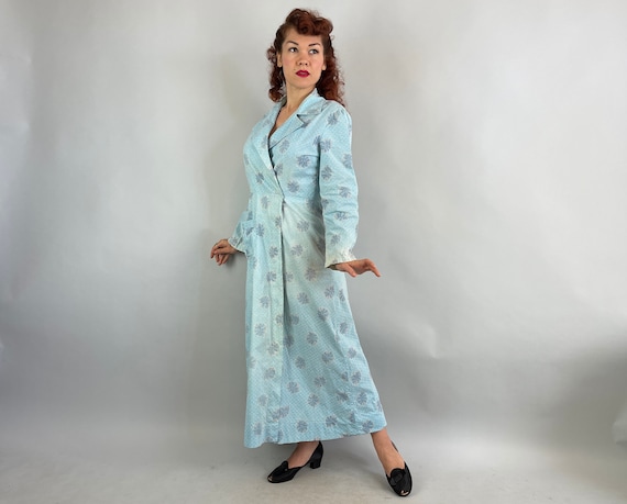 1940s Lovely Lounge Robe | Vintage 40s Blue White… - image 9