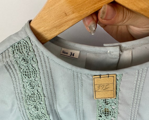 1950s Prim Proper and Practical Blouse | Vintage … - image 10