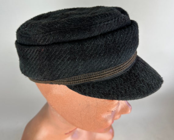 1940s Warm in Woolen Hat | Vintage 40s Subtle Black and Navy Blue Plaid Twill Wool Brimmed Sporting Cap with Folded Crown | Medium