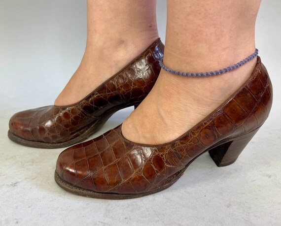 Where to get 1940s flat shoes? : r/VintageFashion