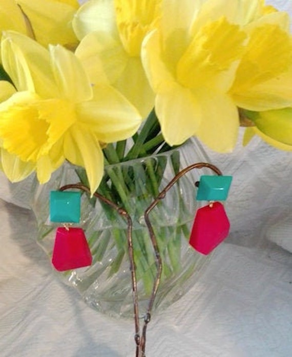 Turquoise/tomato-red plastic ear clips by Marion … - image 1