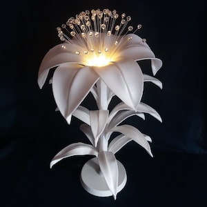 Big flower lamp. Bedside lily lamp. Flower table  lamp. Nightlight