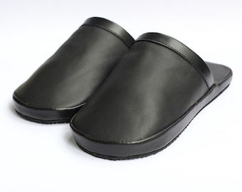 Men comfortable black leather slippers