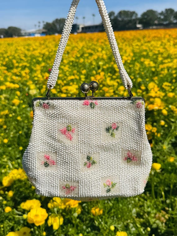1960s Vintage Lumured Corde Bead Floral Purse – M… - image 3