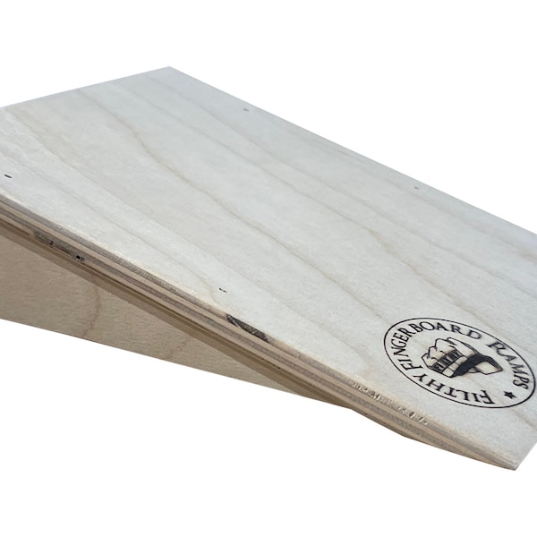 Filthy Fingerboard Ramps: Skinny Mini Wood Pocket Kicker