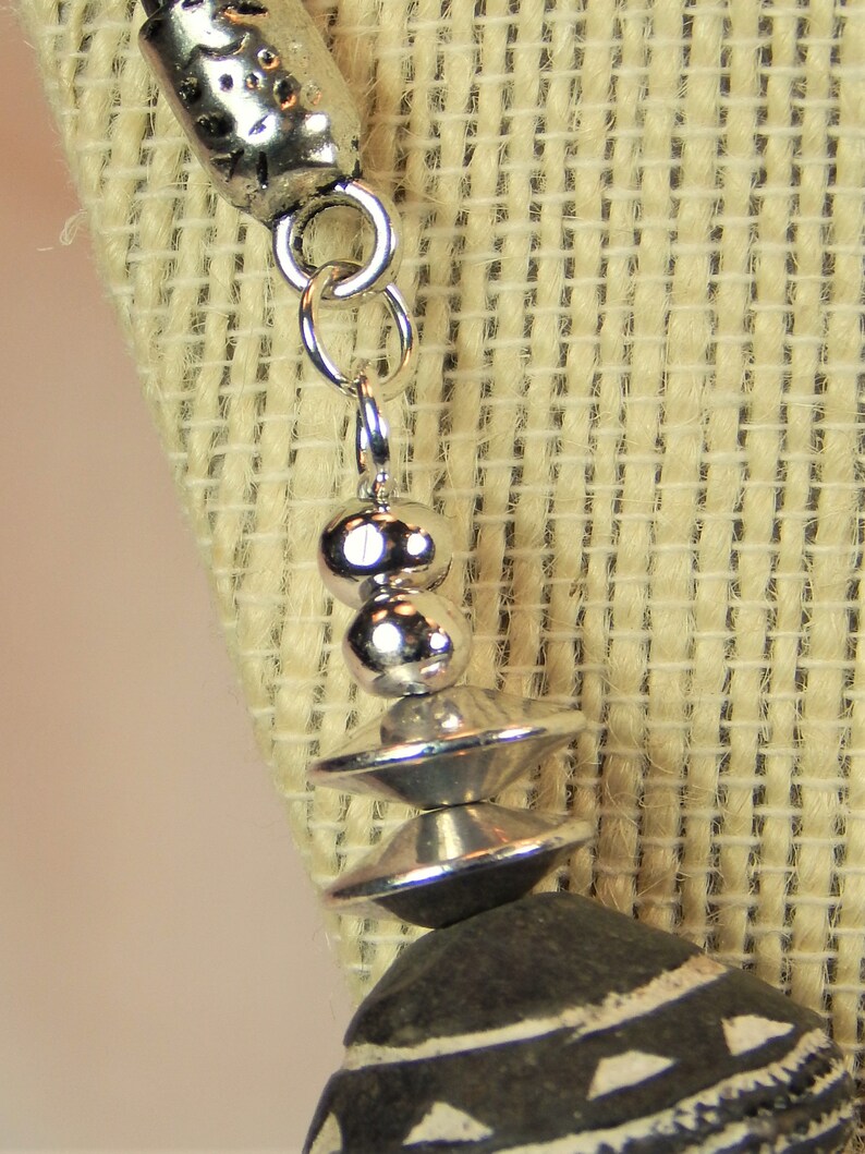 N154 Black White and Silver African Beaded Necklace