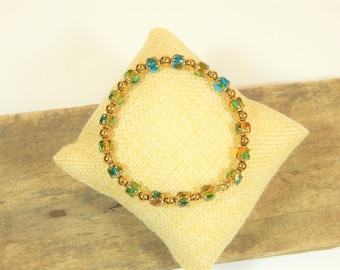 Bracelet with Turquoise Crystal Beads (B111)
