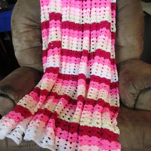 Crochet Blanket/Afghan Pattern:   Shell Stitch Crochet Afghan