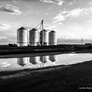 Print Phoenix Arizona Silo in Black and White, Landscape Photograph, Fine Art Photography Print, wall art, 8x8 - 30x30 &quot;