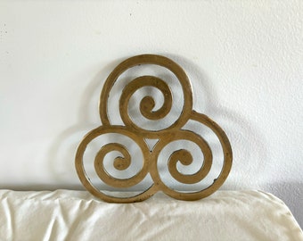 Vintage Brass Swirl Pattern Kitchen Trivet Wall Hanging Decor