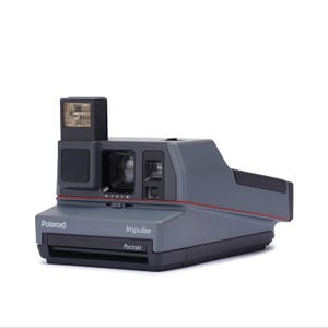 Polaroid impulse grey instant film camera – vintage classic for 600-type film | perfect for collectors & instant photography enthusiasts