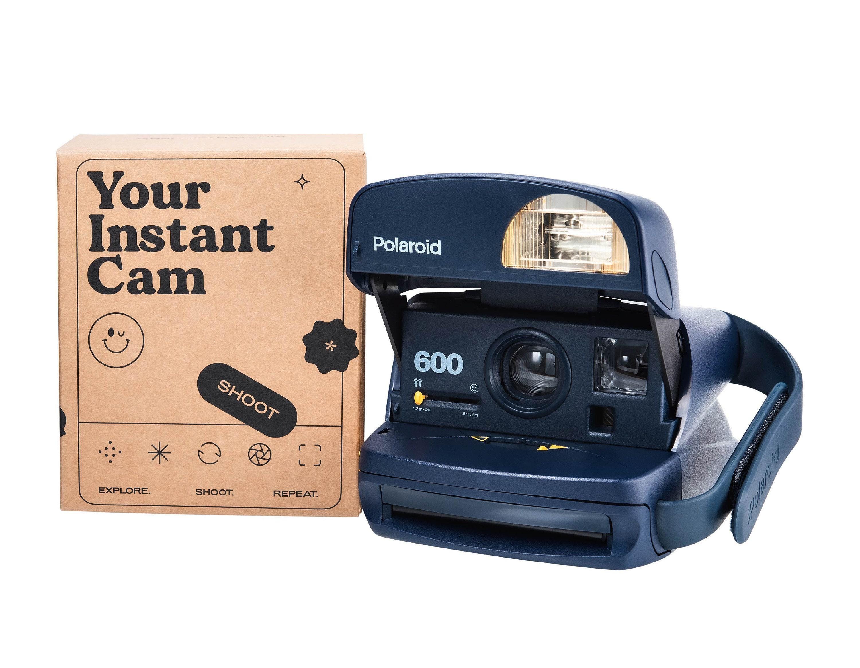 Vintage Polaroid 600: Retro Instant Camera Charm UK