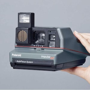 Polaroid 600, Polaroid Impulse AF (gris) — Cámara instantánea de película 600, autoenfoque, flash incorporado, probada, ideal para fotógrafos